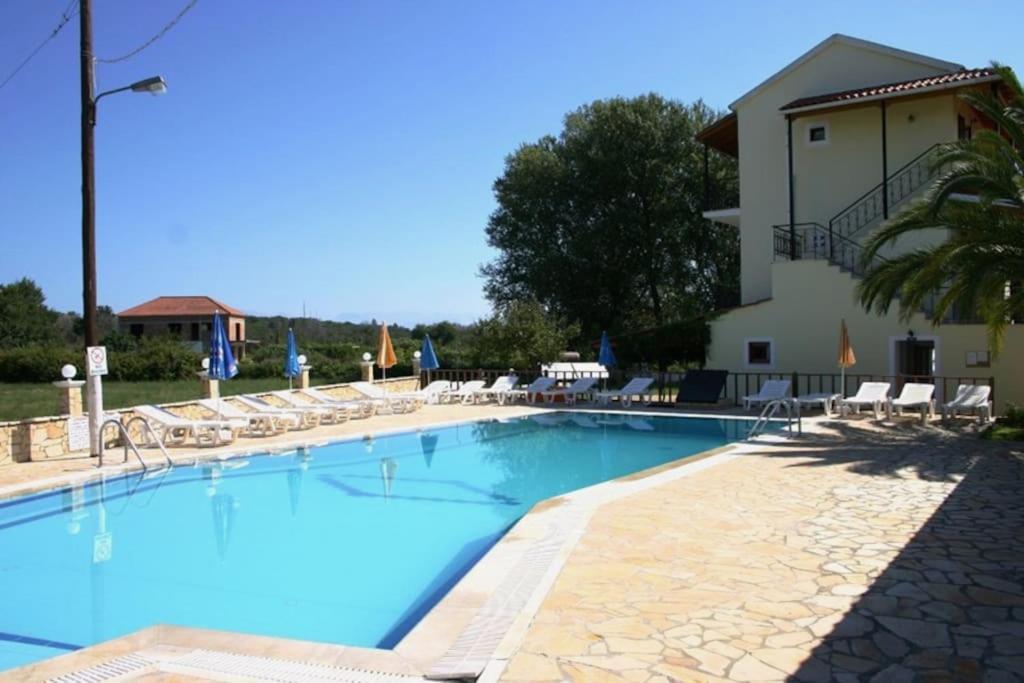 Villa Fondas Roda Exterior foto